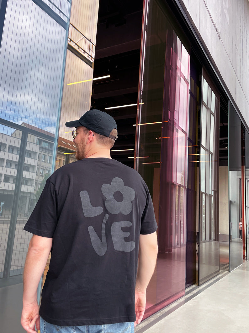 LOVE - Unisex Shirt, schwarz